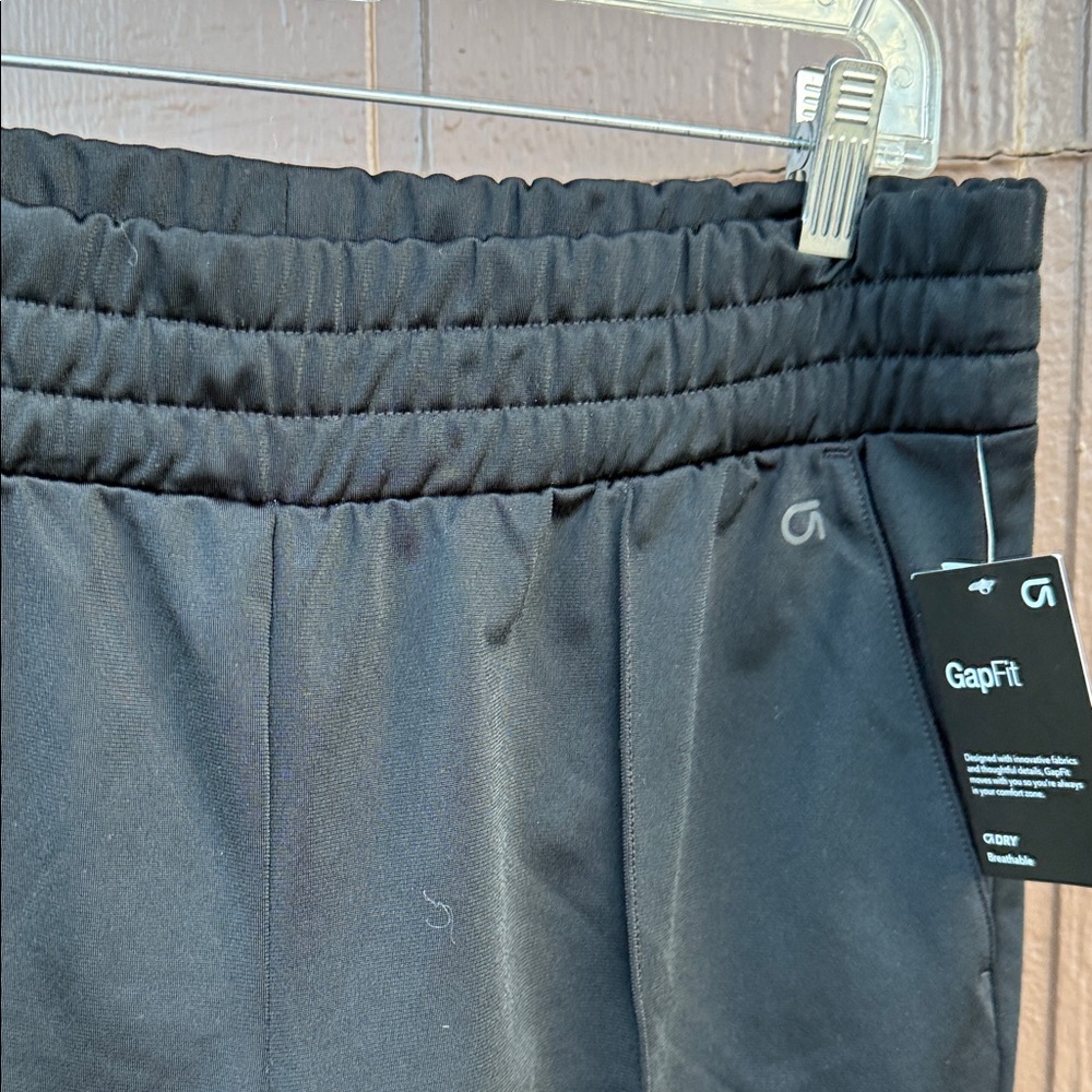 Gap NWT Black Jogger Pants - Picture 3 of 10